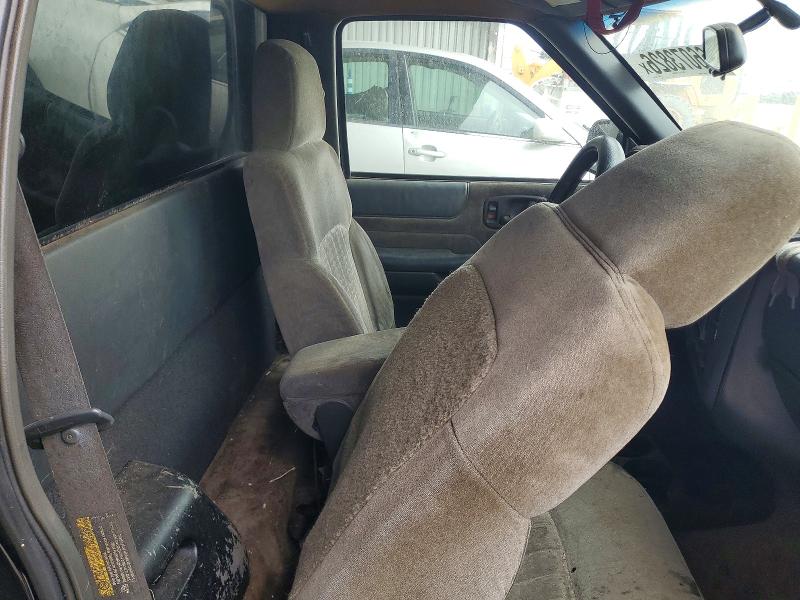 66073826 :رقم المزاد ، 1GCCS1445Y8113210 vin ، 2000 Chevrolet S Truck مزاد بيع