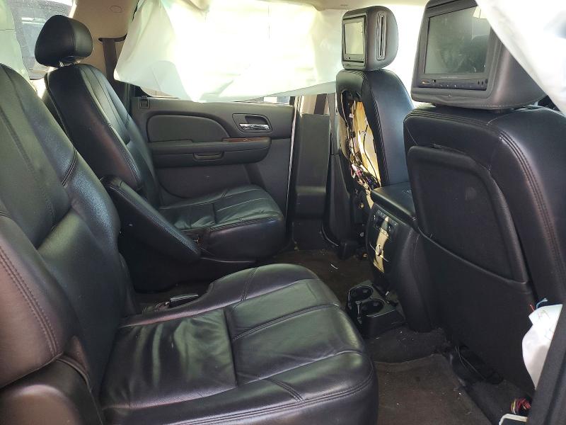 2010 Chevrolet Suburban მანქანა იყიდება აუქციონზე, vin: 1GNUKJE36AR228402, აუქციონის ნომერი: 63414006