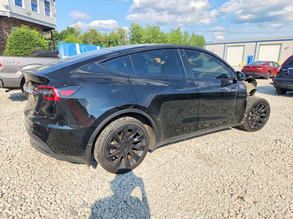 64630706 :رقم المزاد ، 7SAYGDEE4PA052527 vin ، 2023 Tesla Model Y مزاد بيع