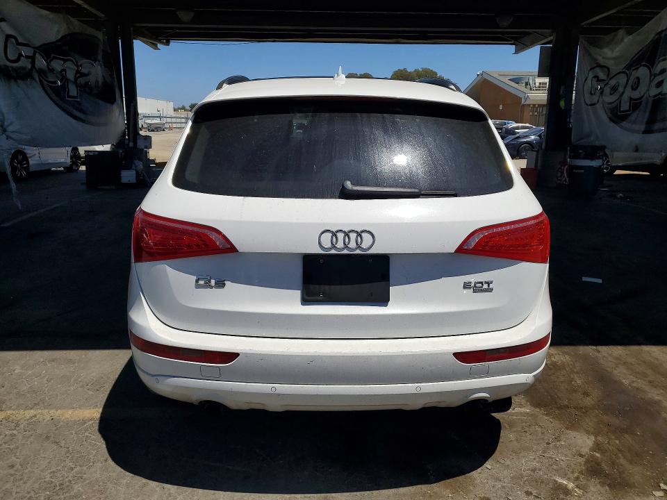 2011 Audi Q5 მანქანა იყიდება აუქციონზე, vin: WA1LFAFP0BA065296, აუქციონის ნომერი: 63649806