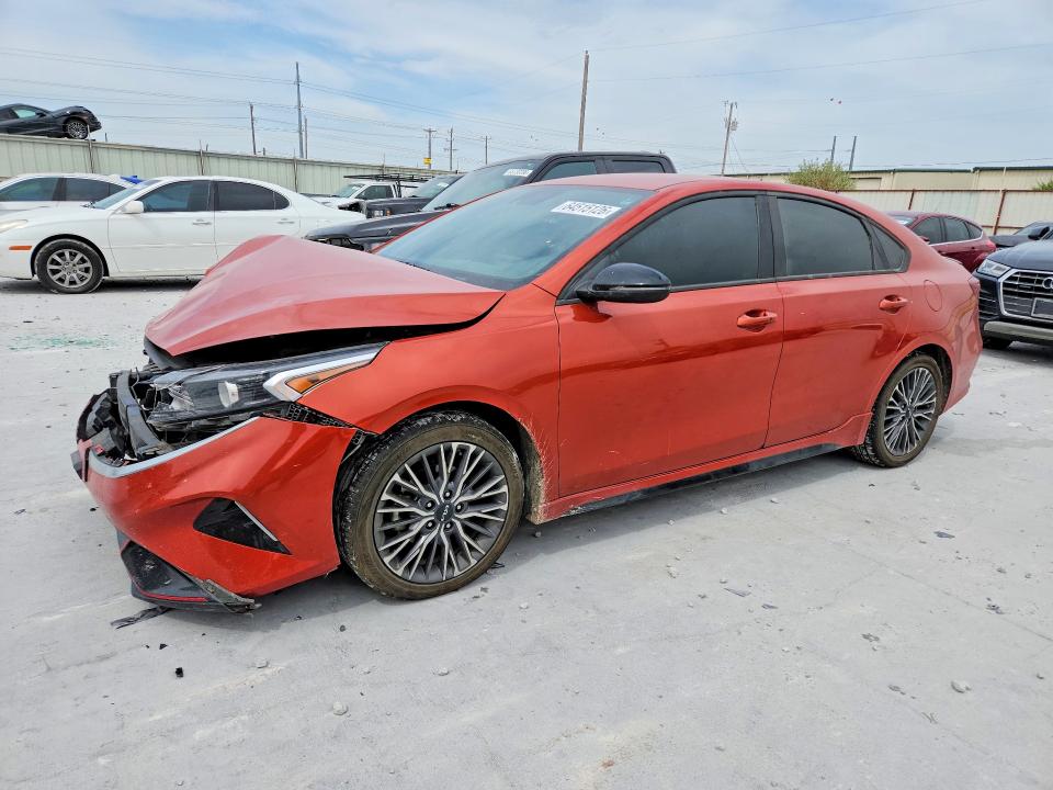2022 Kia Forte მანქანა იყიდება აუქციონზე, vin: 3KPF54AD6NE496182, აუქციონის ნომერი: 64515126