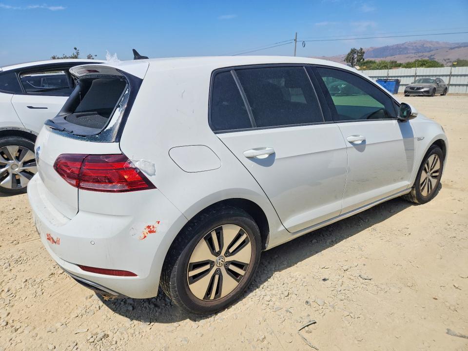 64414206 :رقم المزاد ، WVWPR7AU4HW953446 vin ، 2017 Volkswagen E-golf مزاد بيع