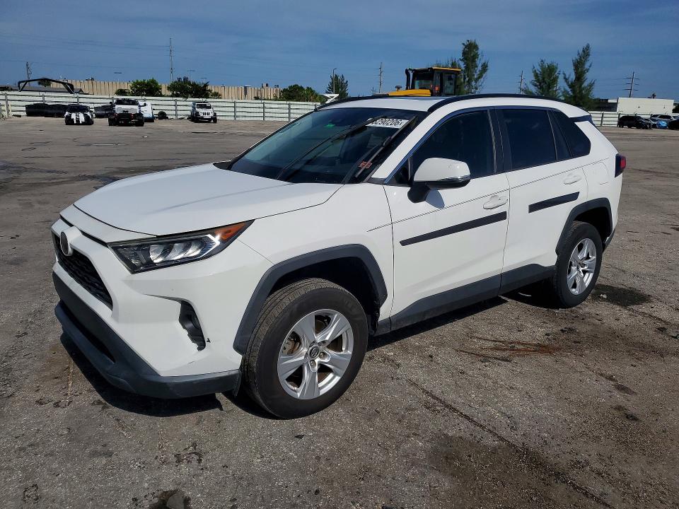 Auction sale of the 2019 Toyota Rav4, vin: 2T3W1RFV6KC015231, lot number: 66290206