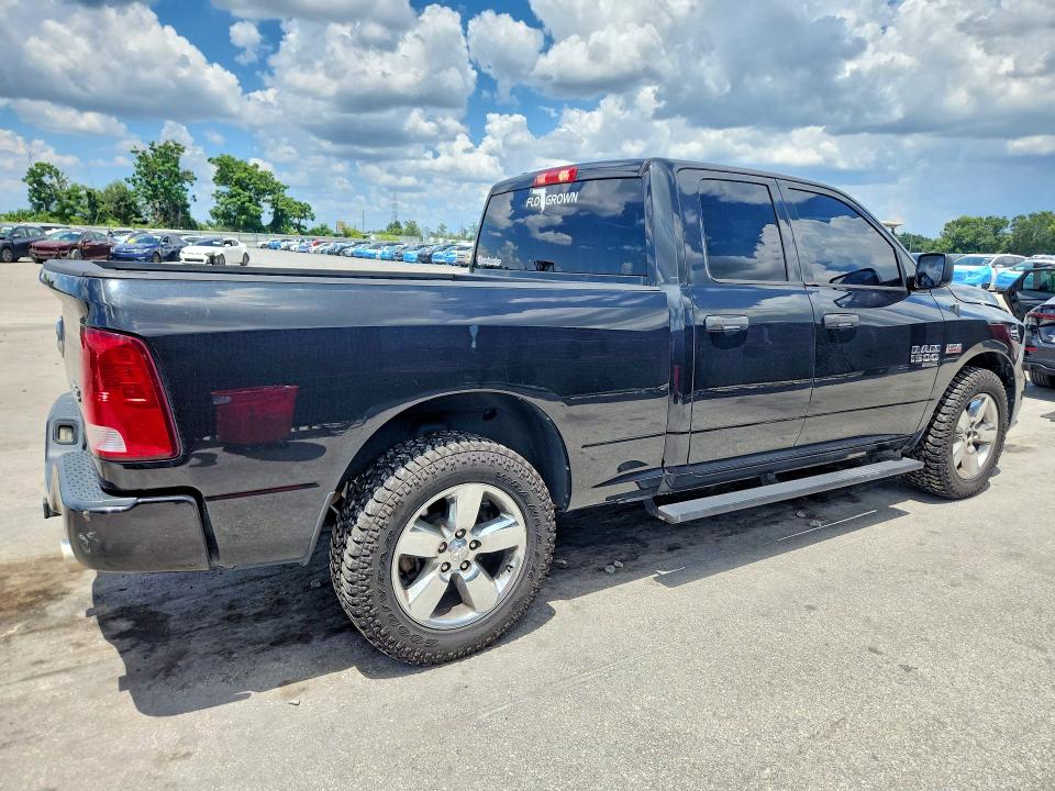 64811216 :رقم المزاد ، 1C6RR7FT1KS568036 vin ، 2019 Ram 1500 Classic مزاد بيع