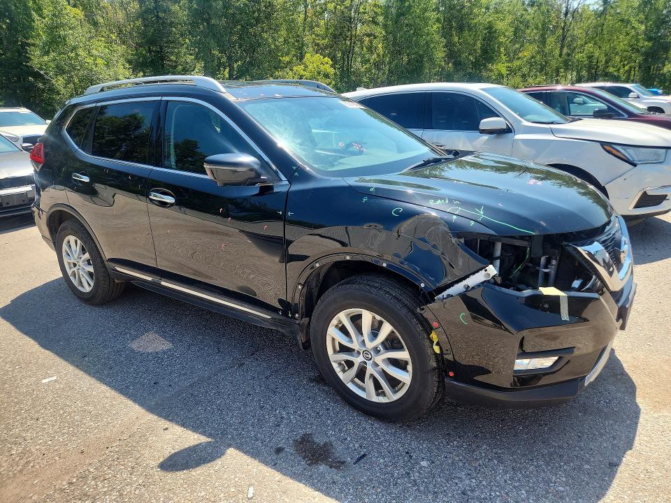 63218586 :رقم المزاد ، 5N1AT2MM0HC821237 vin ، 2017 Nissan Rogue مزاد بيع