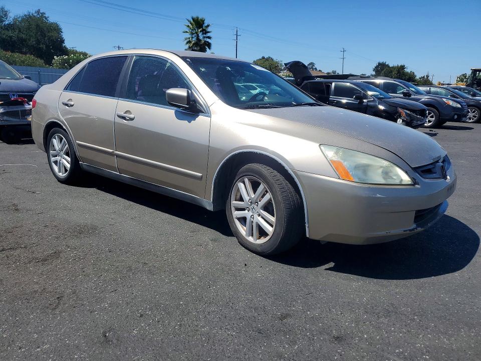 67147696 :رقم المزاد ، 1HGCM56435A035255 vin ، 2005 Honda Accord مزاد بيع
