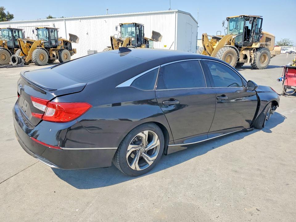 Продаж на аукціоні авто 2018 Honda Accord, vin: 1HGCV1F40JA052529, номер лоту: 64628106