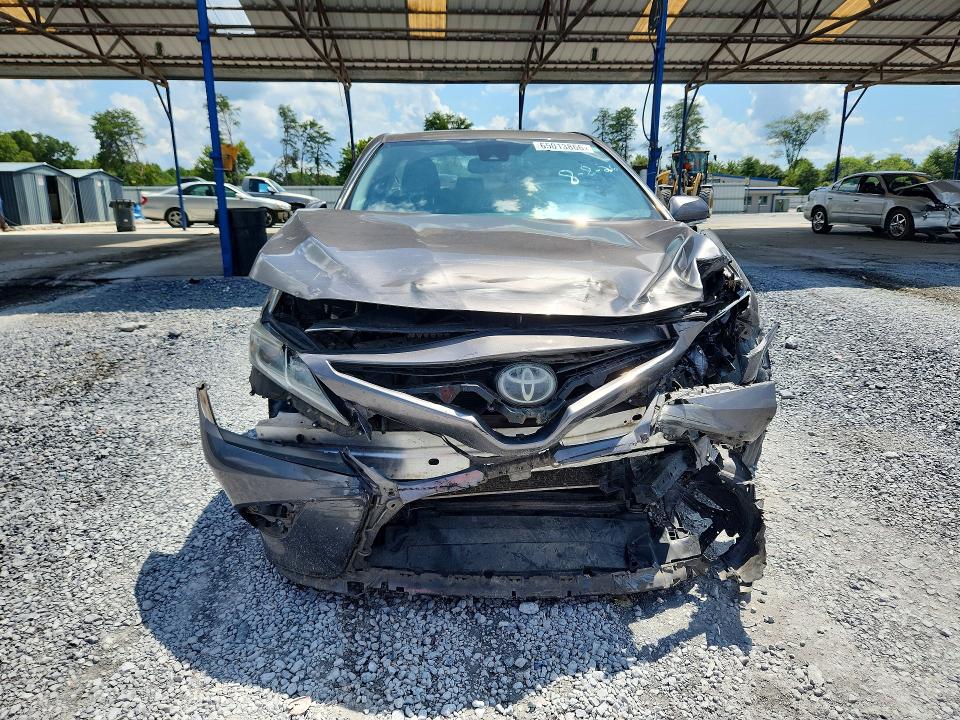 Auction sale of the 2018 Toyota Camry, vin: 4T1B11HKXJU028279, lot number: 65013866