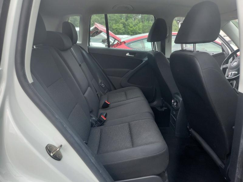 Продаж на аукціоні авто 2018 Volkswagen Tiguan Limited, vin: WVGAV7AX9JK003586, номер лоту: 65167786