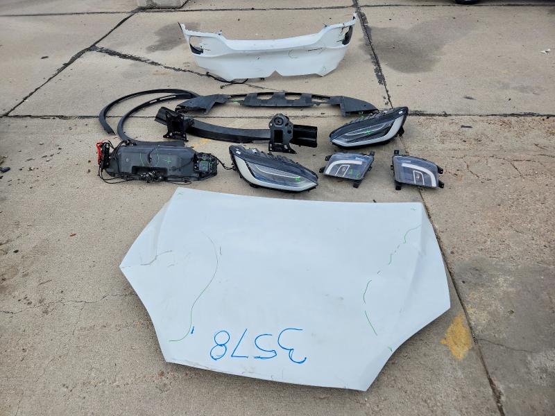 Продаж на аукціоні авто 2018 Tesla Model X, vin: 5YJXCDE21JF112039, номер лоту: 65048536