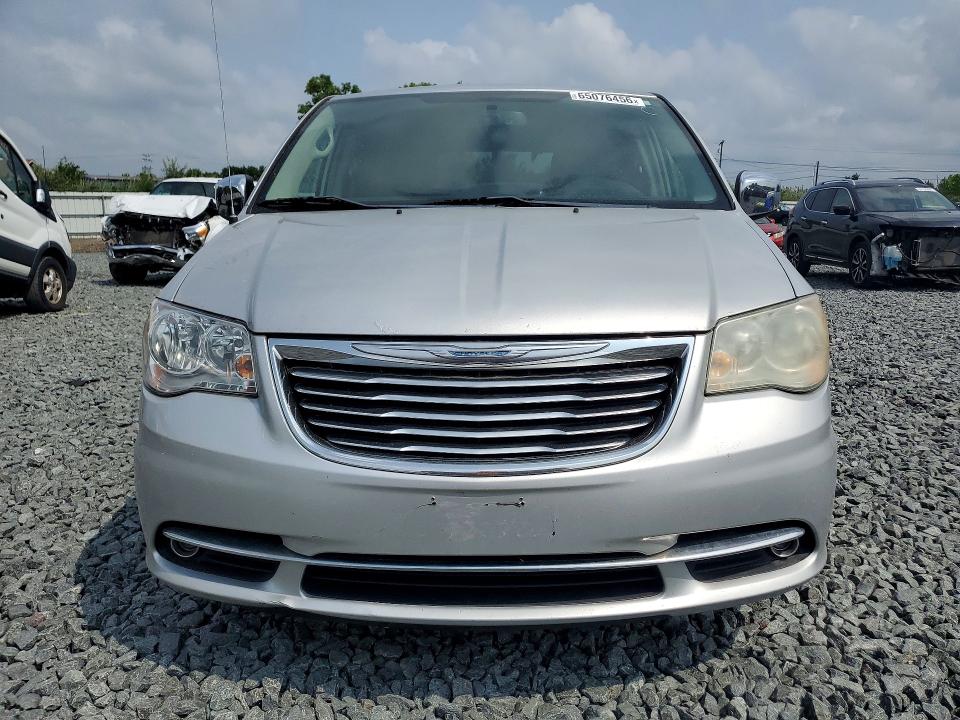 2011 Chrysler Town & Country მანქანა იყიდება აუქციონზე, vin: 2A4RR8DG4BR681902, აუქციონის ნომერი: 65076456