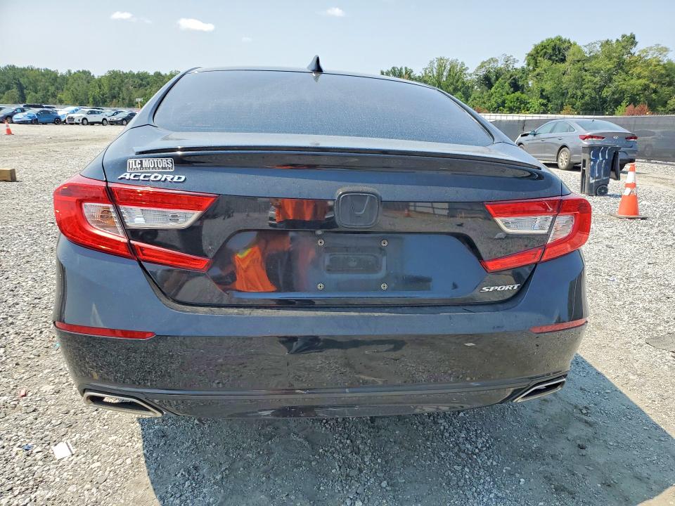 Продажа на аукционе авто 2019 Honda Accord, vin: 1HGCV1F33KA104812, номер лота: 64690936