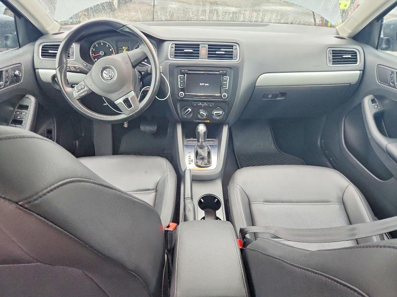 65027056 :رقم المزاد ، 3VWDP7AJ9DM363913 vin ، 2013 Volkswagen Jetta مزاد بيع