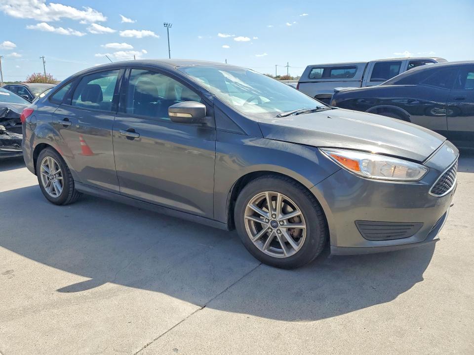 64235976 :رقم المزاد ، 1FADP3F2XGL321999 vin ، 2016 Ford Focus مزاد بيع