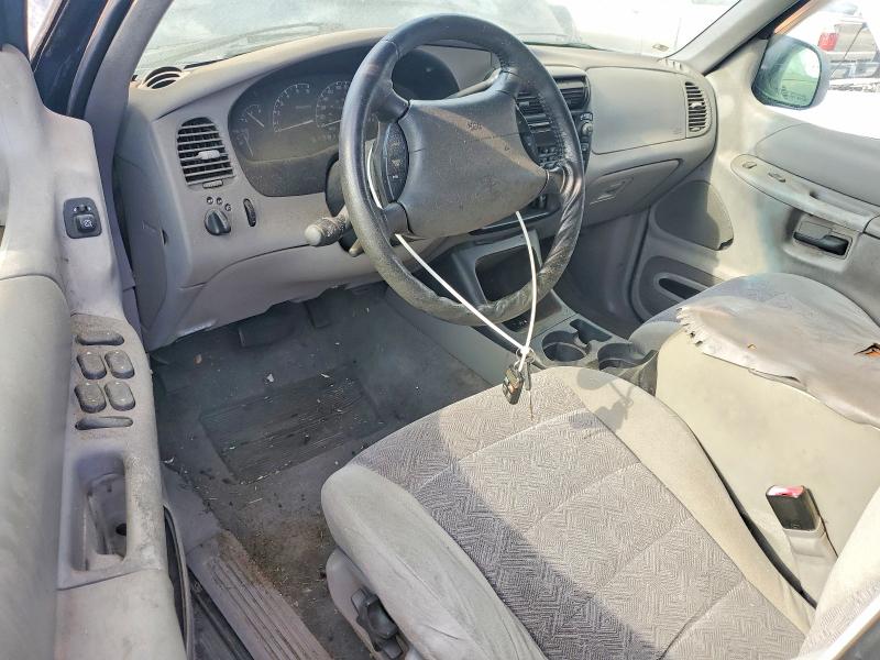 64715266 :رقم المزاد ، 1FMZU63E8YUB38827 vin ، 2000 Ford Explorer مزاد بيع