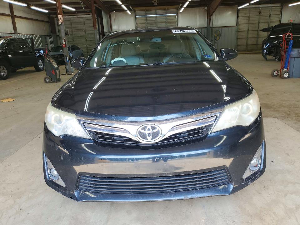 64782626 :رقم المزاد ، 4T1BK1FK4CU514993 vin ، 2012 Toyota Camry مزاد بيع
