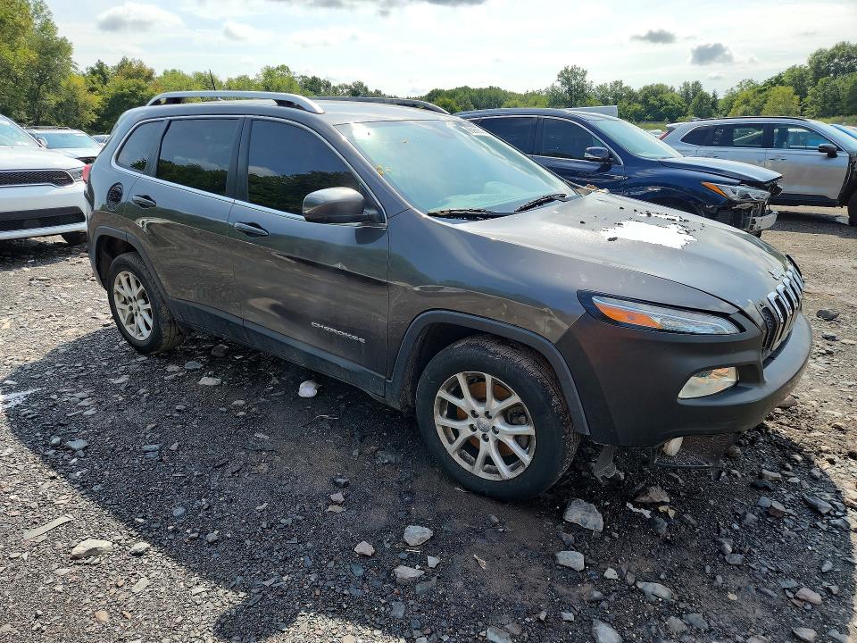 66931446 :رقم المزاد ، 1C4PJLLB5JD565008 vin ، 2018 Jeep Cherokee مزاد بيع