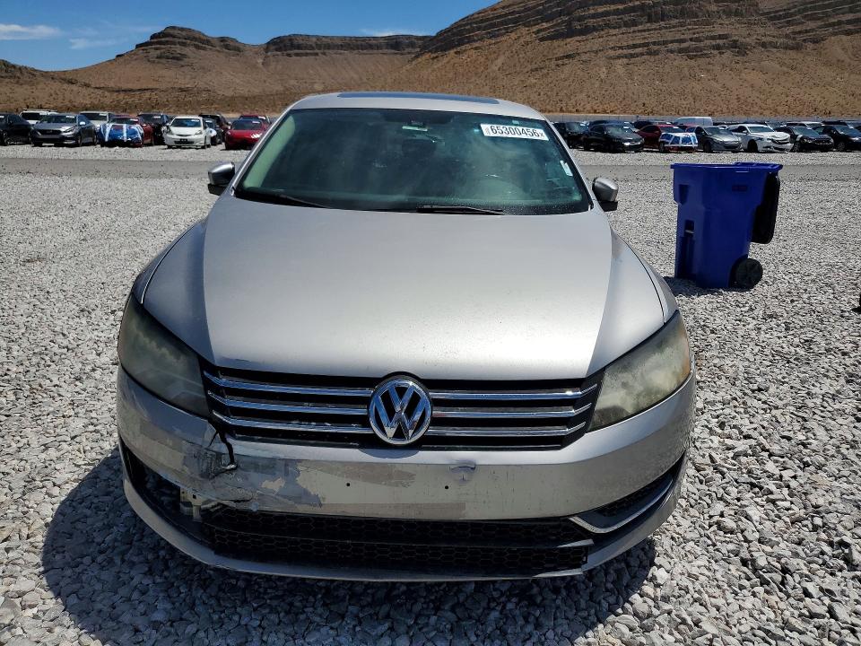 65300456 :رقم المزاد ، 1VWBP7A30DC118279 vin ، 2013 Volkswagen Passat مزاد بيع