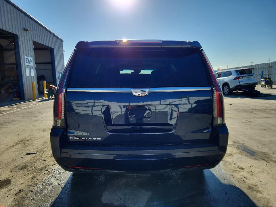 Продаж на аукціоні авто 2018 Cadillac Escalade, vin: 1GYS3CKJ2JR181715, номер лоту: 63151316