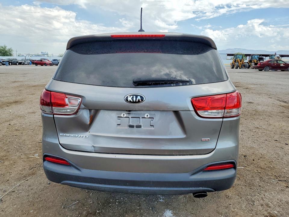 2018 Kia Sorento მანქანა იყიდება აუქციონზე, vin: 5XYPG4A32JG358013, აუქციონის ნომერი: 63576586
