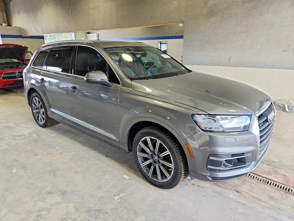 67141036 :رقم المزاد ، WA1LAAF70HD005332 vin ، 2017 Audi Q7 مزاد بيع