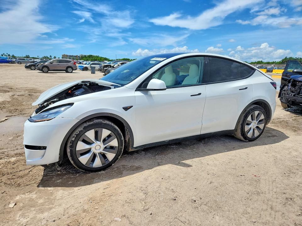 66387926 :رقم المزاد ، 7SAYGDEE9PA097981 vin ، 2023 Tesla Model Y مزاد بيع