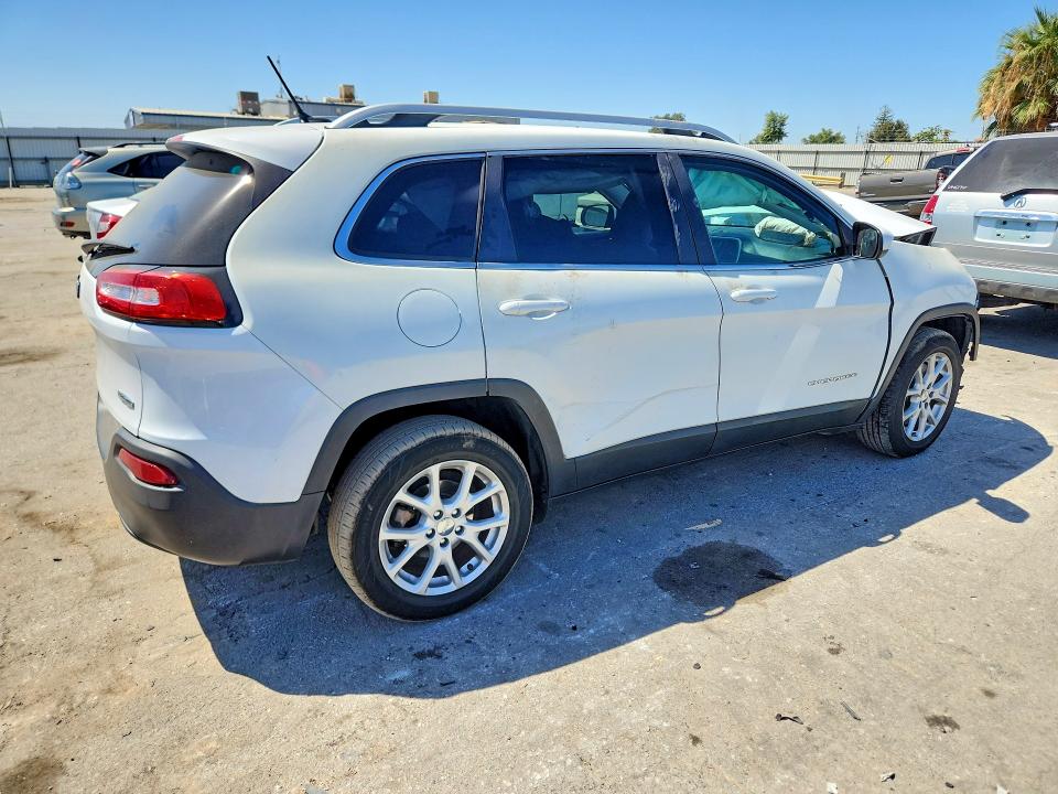 Продаж на аукціоні авто 2015 Jeep Cherokee, vin: 1C4PJLCB8FW759768, номер лоту: 66077256