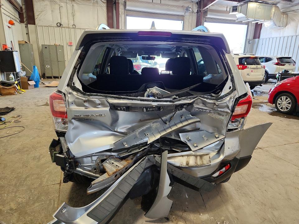 Продаж на аукціоні авто 2017 Subaru Forester, vin: JF2SJAGC8HH584450, номер лоту: 63256316