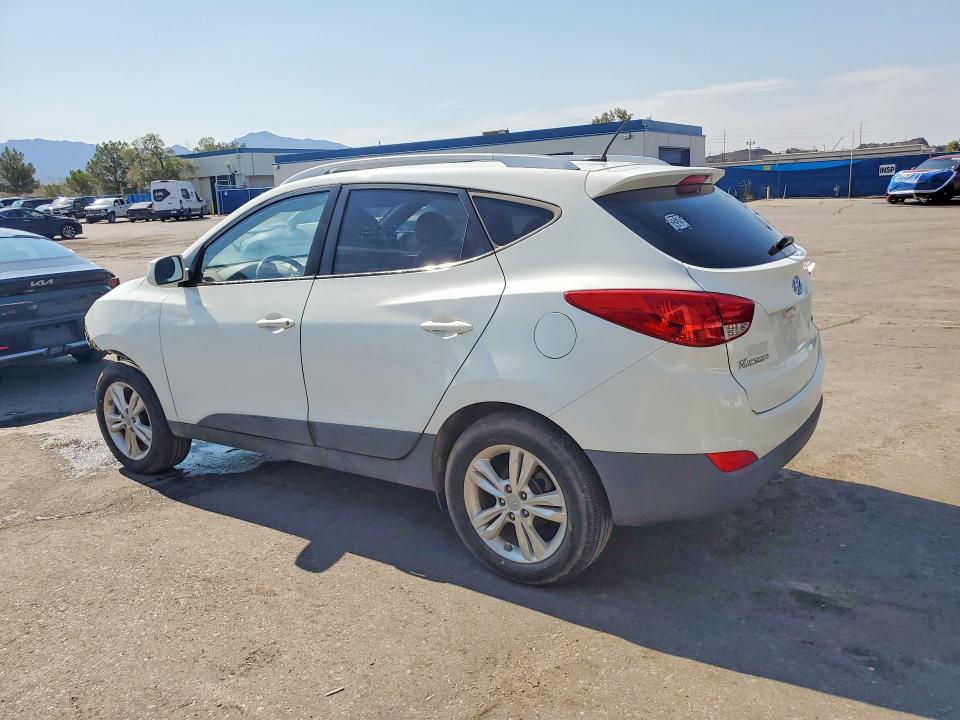 2010 Hyundai Tucson მანქანა იყიდება აუქციონზე, vin: KM8JU3AC9AU096395, აუქციონის ნომერი: 63884106