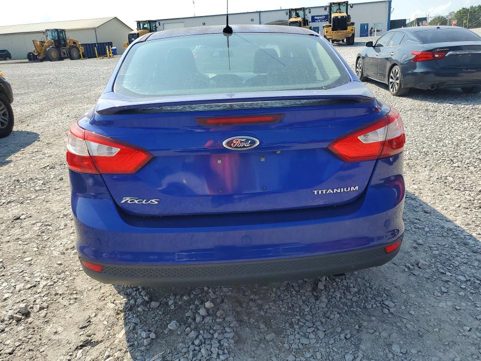 2014 Ford Focus მანქანა იყიდება აუქციონზე, vin: 1FADP3J27EL232444, აუქციონის ნომერი: 63845766