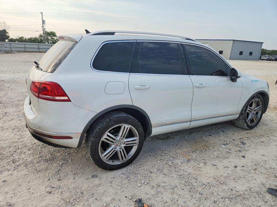 65995376 :رقم المزاد ، WVGEP9BP8GD001606 vin ، 2016 Volkswagen Touareg مزاد بيع