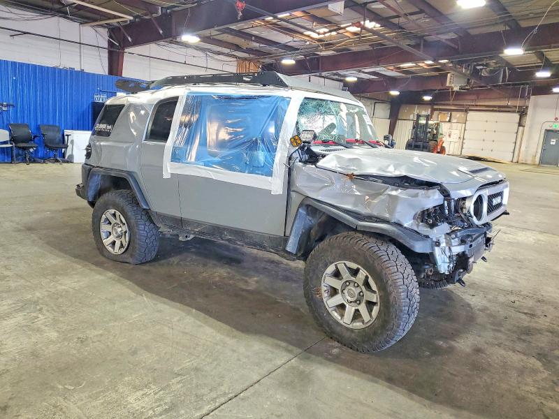 2014 Toyota Fj Cruiser მანქანა იყიდება აუქციონზე, vin: JTEBU4BF6EK207912, აუქციონის ნომერი: 62607846