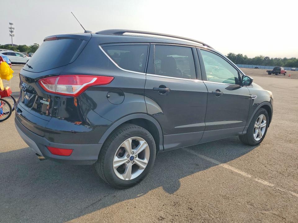 Продажа на аукционе авто 2016 Ford Escape, vin: 1FMCU0GX8GUA63981, номер лота: 65113816