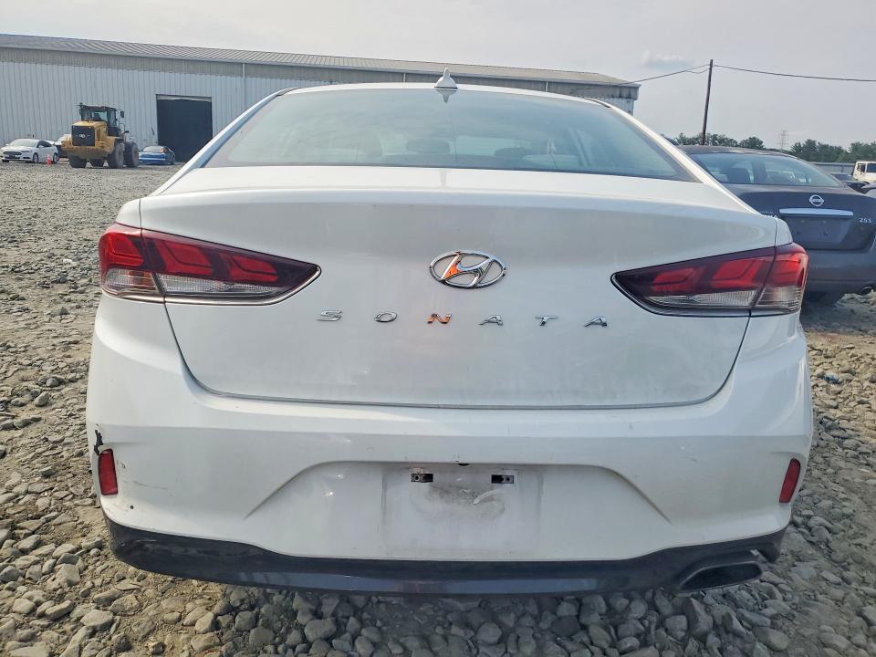 64427616 :رقم المزاد ، 5NPE34AF1JH650080 vin ، 2018 Hyundai Sonata مزاد بيع