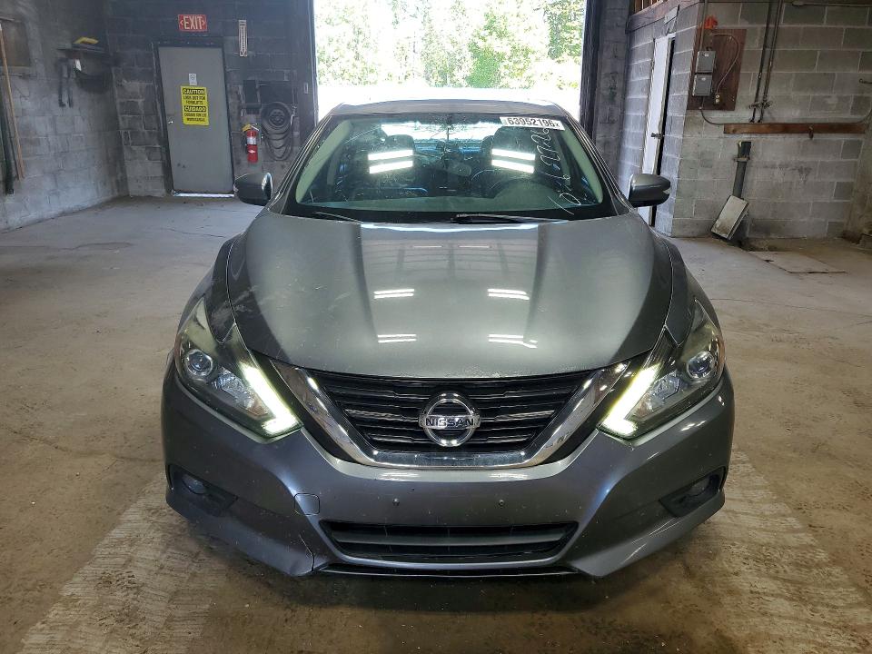 Продаж на аукціоні авто 2018 Nissan Altima, vin: 1N4AL3AP9JC174244, номер лоту: 63952196