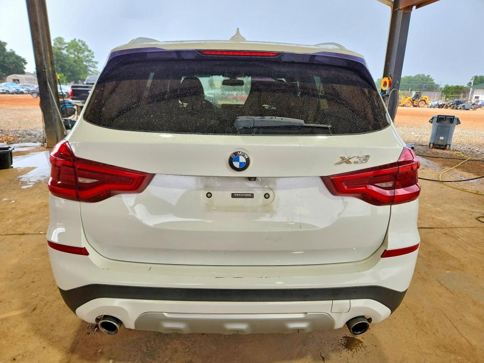 64277316 :رقم المزاد ، 5UXTR9C58JLD62545 vin ، 2018 Bmw X3 مزاد بيع