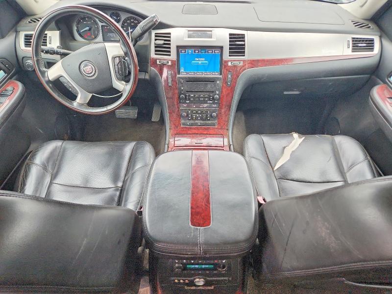 65518006 :رقم المزاد ، 1GYFK63858R228358 vin ، 2008 Cadillac Escalade مزاد بيع