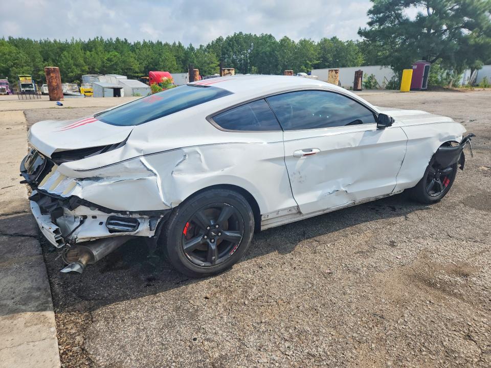 63695146 :رقم المزاد ، 1FA6P8AM8G5211780 vin ، 2016 Ford Mustang مزاد بيع