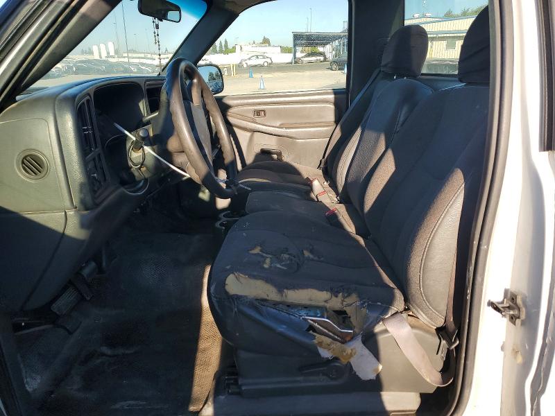 65799976 :رقم المزاد ، 1GCHC24U04E140092 vin ، 2004 Chevrolet Silverado مزاد بيع