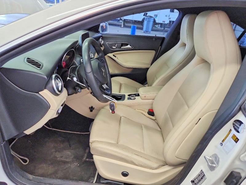 65868586 :رقم المزاد ، WDDSJ4EB6HN410748 vin ، 2017 Mercedes-benz Cla مزاد بيع