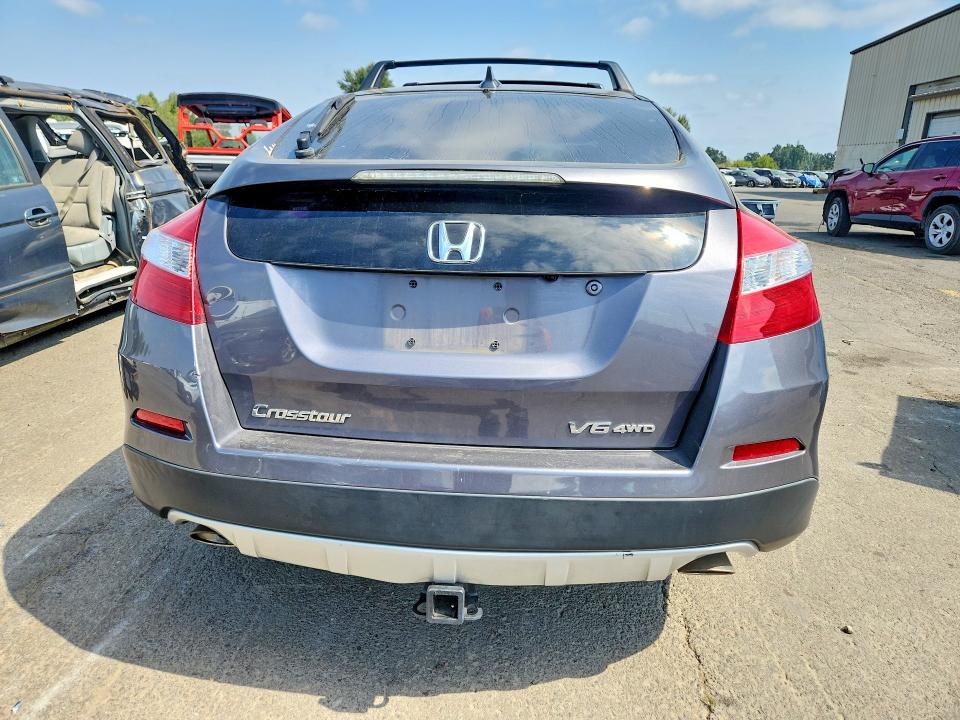 2015 Honda Crosstour მანქანა იყიდება აუქციონზე, vin: 5J6TF2H56FL001324, აუქციონის ნომერი: 64799716