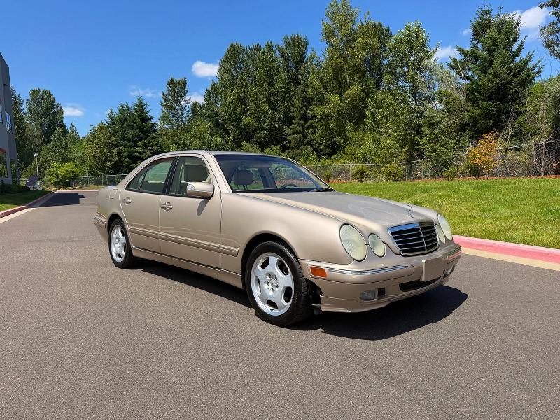 Auction sale of the 2000 Mercedes-benz E, vin: WDBJF70J7YB018627, lot number: 66814896