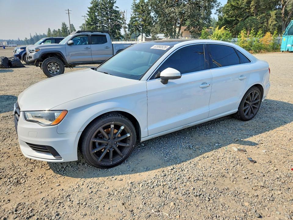 Продаж на аукціоні авто 2015 Audi A3, vin: WAUCJGFFXF1088473, номер лоту: 63990526