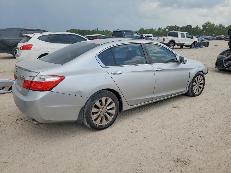2013 Honda Accord მანქანა იყიდება აუქციონზე, vin: 1HGCR2F85DA033556, აუქციონის ნომერი: 62789846