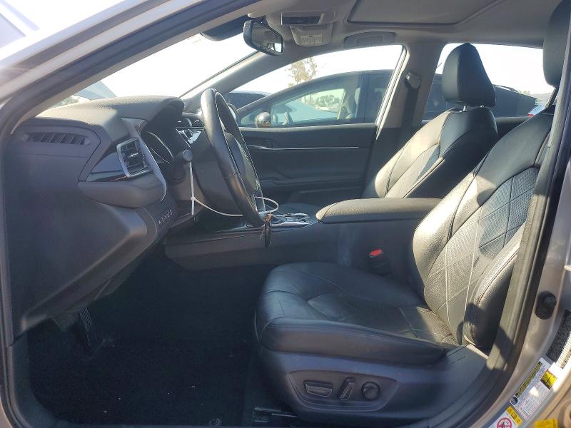 63466876 :رقم المزاد ، 4T1B21HK1KU517605 vin ، 2019 Toyota Camry Hybrid مزاد بيع