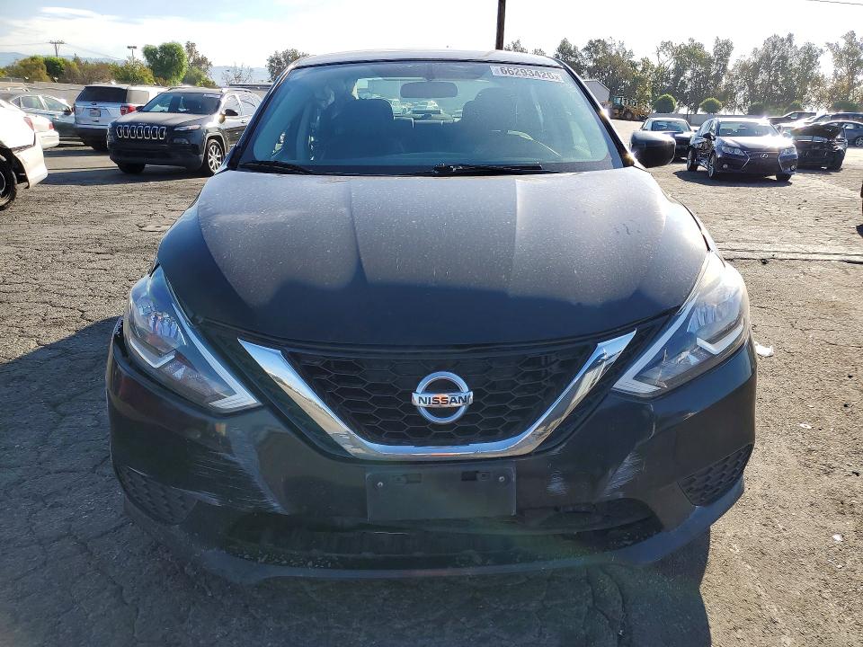 Продаж на аукціоні авто 2018 Nissan Sentra, vin: 3N1AB7AP8JY283101, номер лоту: 66293426