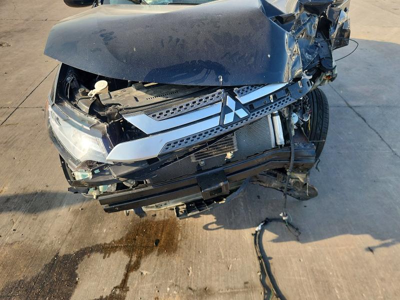 2020 Mitsubishi Outlander მანქანა იყიდება აუქციონზე, vin: JA4AD3A37LZ029928, აუქციონის ნომერი: 63842256