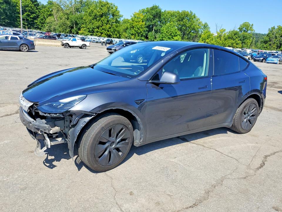 2024 Tesla Model Y მანქანა იყიდება აუქციონზე, vin: 7SAYGDEE7RA313670, აუქციონის ნომერი: 65889946