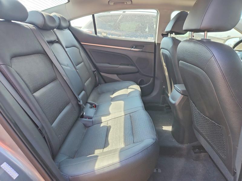 66060906 :رقم المزاد ، KMHD84LF3HU067337 vin ، 2017 Hyundai Elantra مزاد بيع
