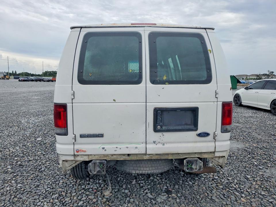 61802796 :رقم المزاد ، 1FTNE24L86DA36771 vin ، 2006 Ford Econoline مزاد بيع